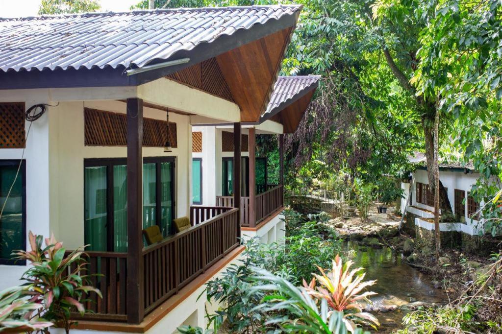 Bidaisari Resort ベントン エクステリア 写真