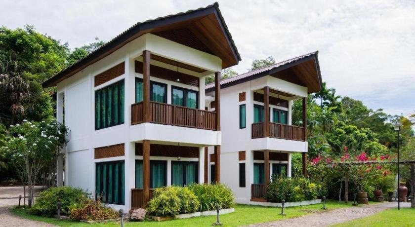 Bidaisari Resort ベントン エクステリア 写真
